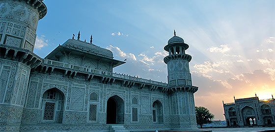 Agra Delhi